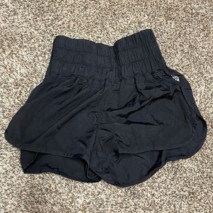 The way home shorts in black